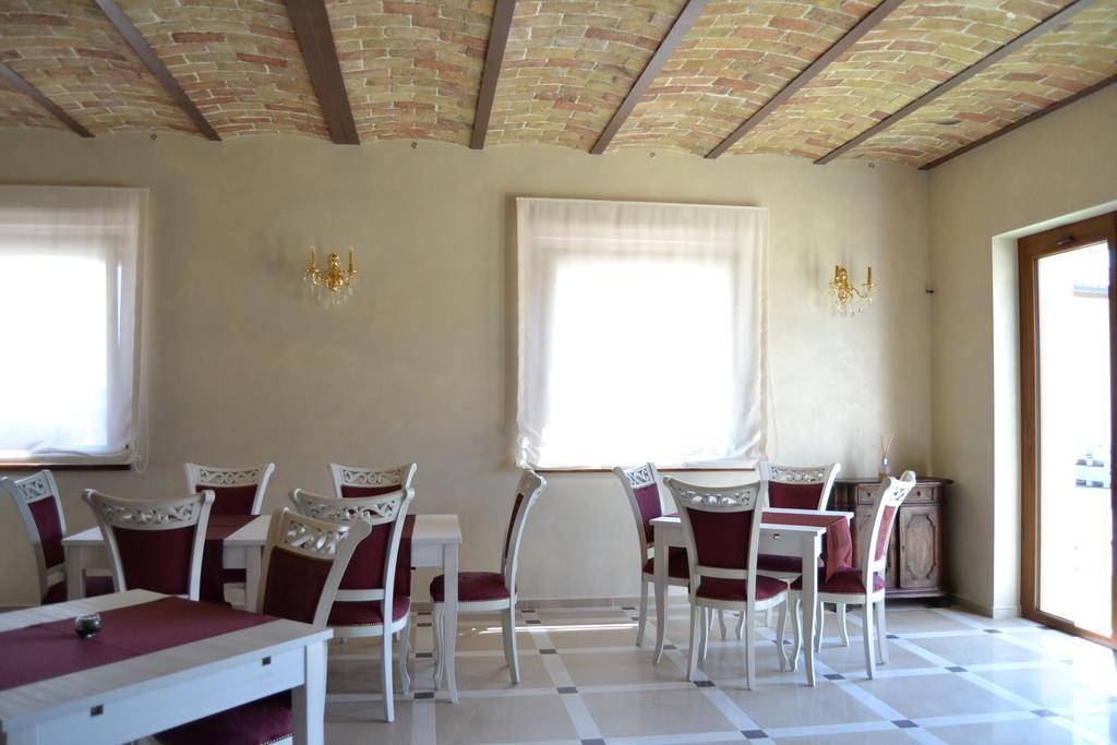 Agriturismo De Luca Mozzagrogna ภายนอก รูปภาพ