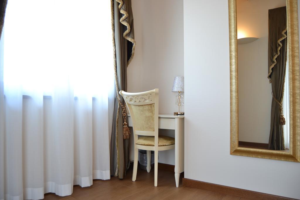 Agriturismo De Luca Mozzagrogna ภายนอก รูปภาพ