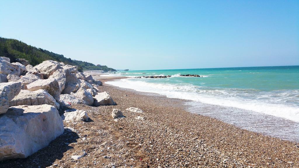 Agriturismo De Luca Mozzagrogna ภายนอก รูปภาพ