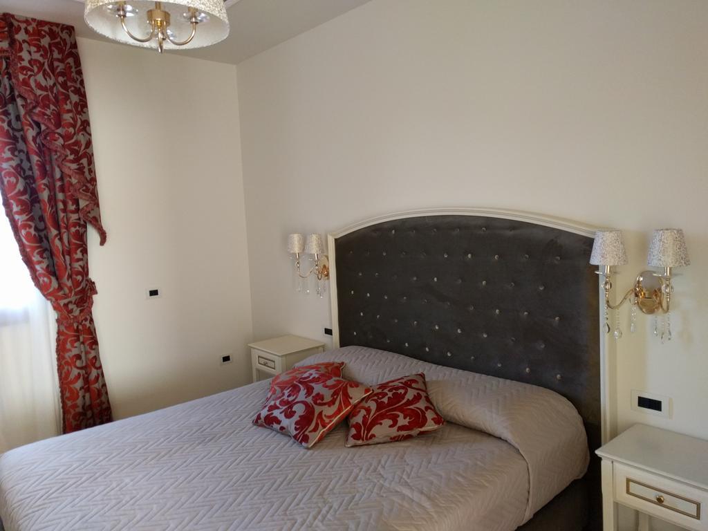 Agriturismo De Luca Mozzagrogna ภายนอก รูปภาพ